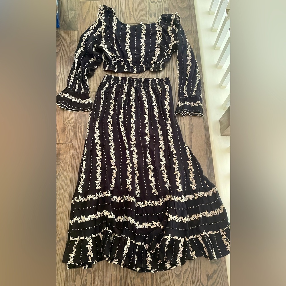 Free People set - cropped top with skirt size Medium NWOT